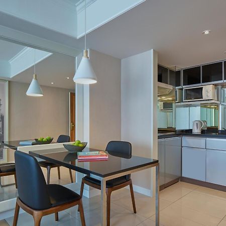 Two Macdonnell Road Aparthotel Hong Kong Ngoại thất bức ảnh