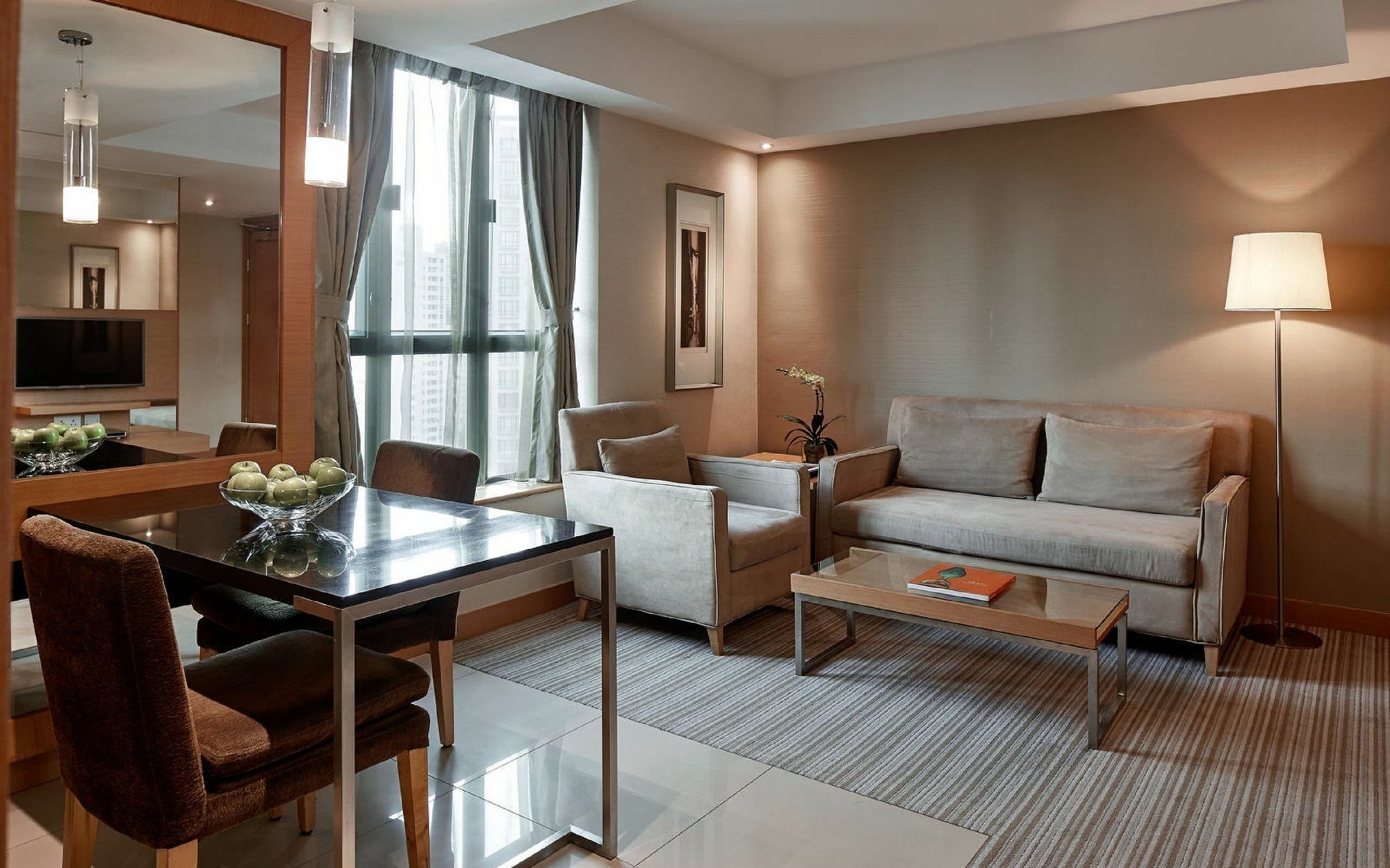 Two Macdonnell Road Aparthotel Hong Kong Ngoại thất bức ảnh