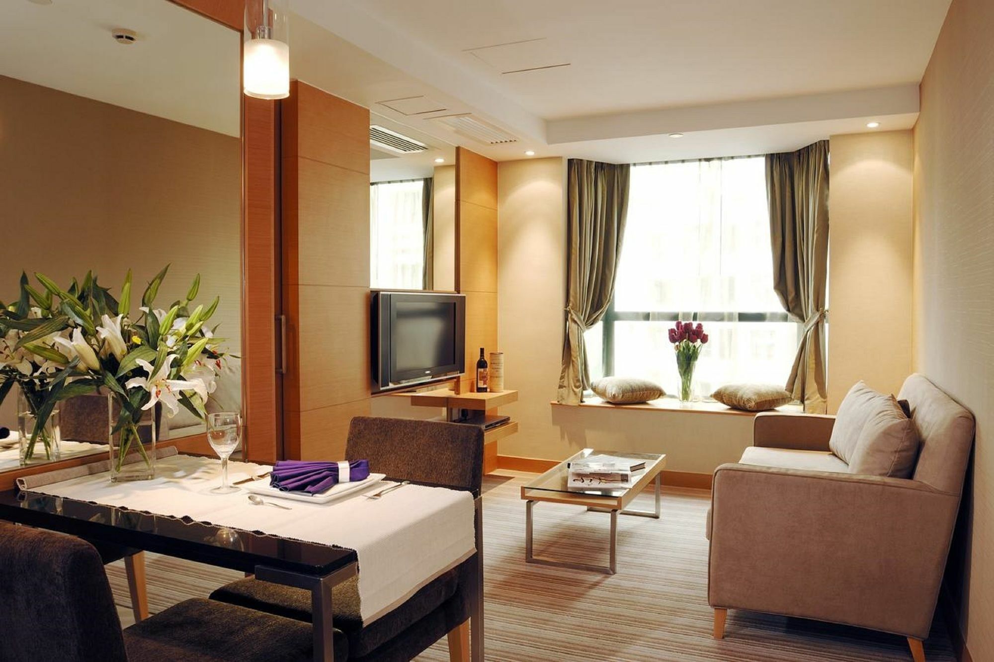Two Macdonnell Road Aparthotel Hong Kong Ngoại thất bức ảnh